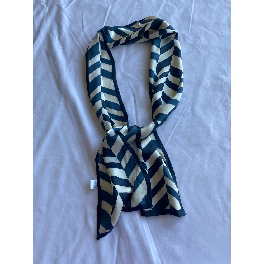 Unbranded Women Chevron Print CLASSIC Silk Scarf OS Navy Cream